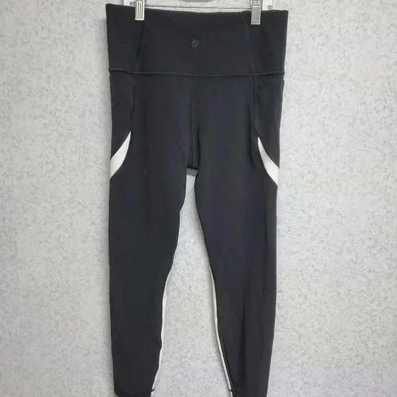 Athleta Salutation Stash Pocket 7/8 Tight Black - Picture 6 of 7